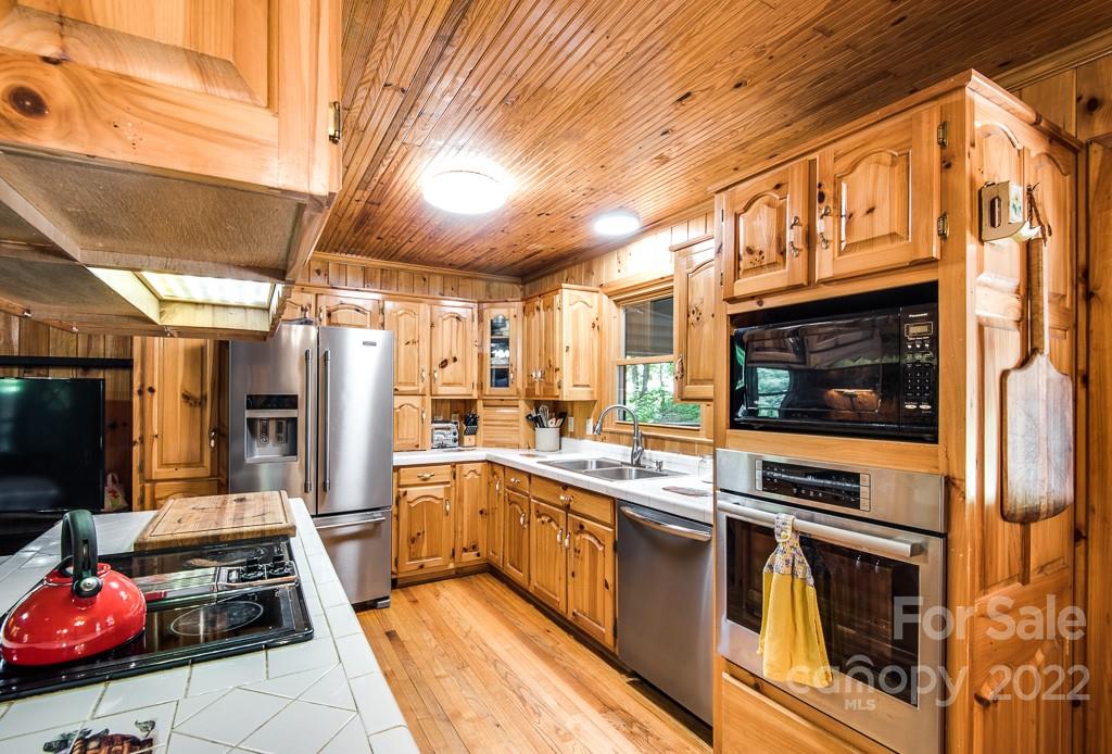 405 6th Avenue Southwest Conover, NC 28613 - Photo 16 of 44 Gallery Image 16