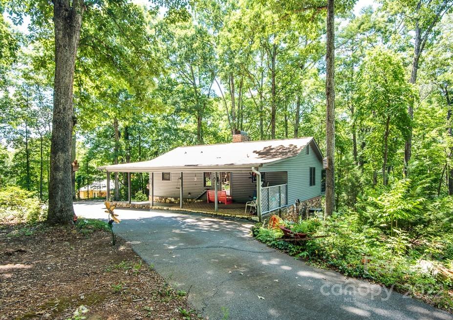 405 6th Avenue Southwest Conover, NC 28613 - Photo 2 of 44 Gallery Image 2