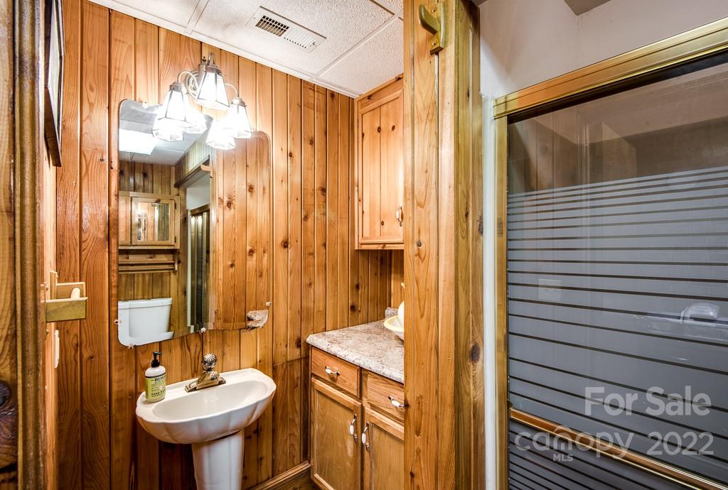 405 6th Avenue Southwest Conover, NC 28613 - Photo 30 of 44 Gallery Image 30