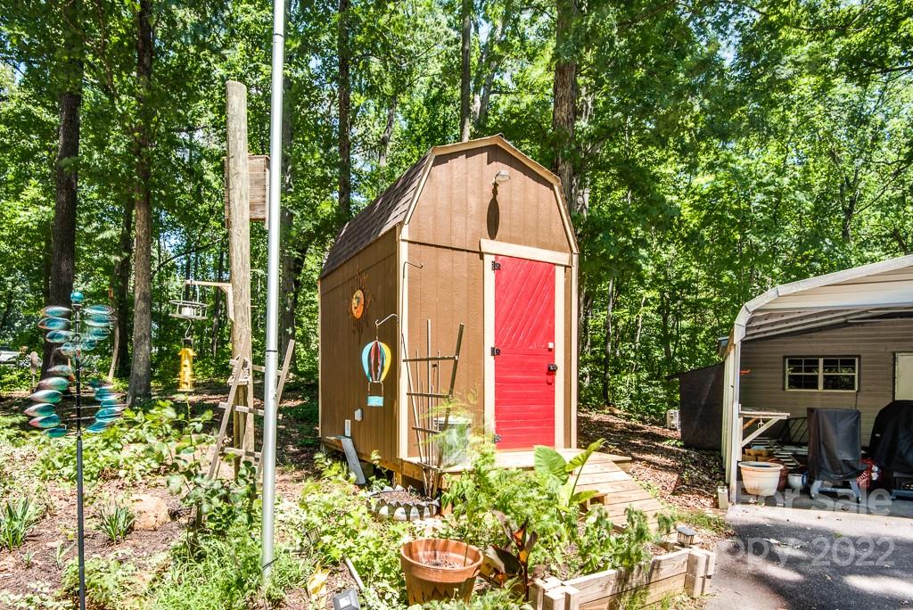 405 6th Avenue Southwest Conover, NC 28613 - Photo 43 of 44 Gallery Image 43