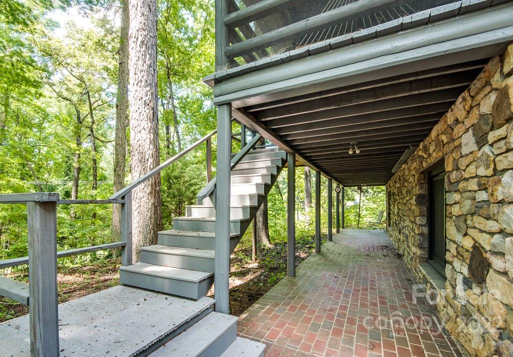405 6th Avenue Southwest Conover, NC 28613 - Photo 6 of 44 Gallery Image 6