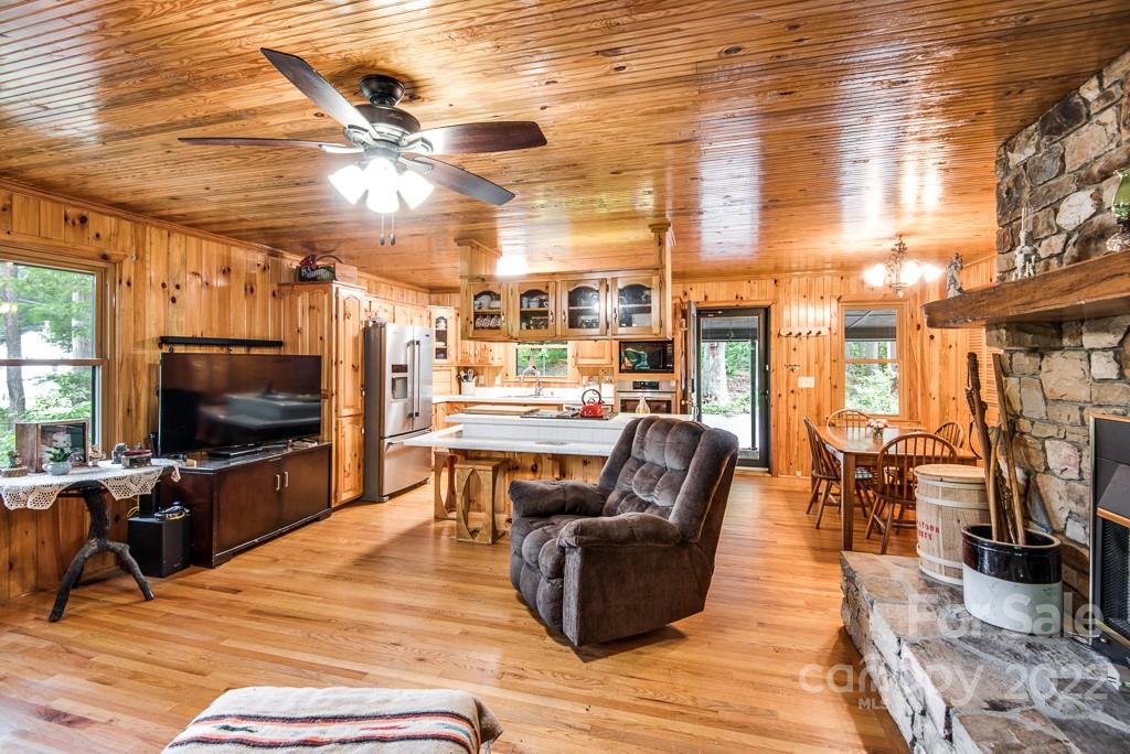 405 6th Avenue Southwest Conover, NC 28613 - Photo 10 of 44 Gallery Image 10