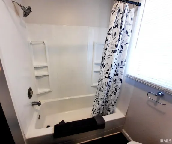 $104,900 | 2204 North Watt Avenue, Muncie, IN 47303