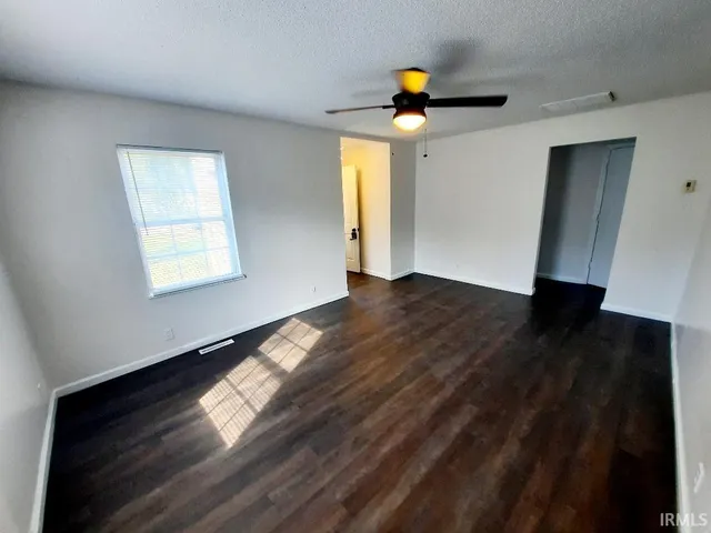 $104,900 | 2204 North Watt Avenue, Muncie, IN 47303