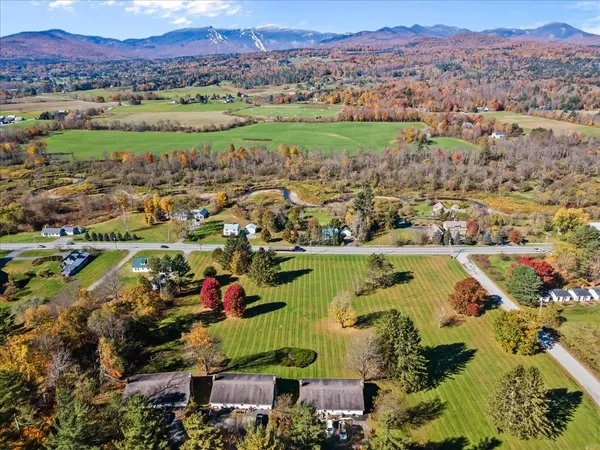$350,000 | 60 Snowdrift Lane, Unit C4, Stowe, VT 05672