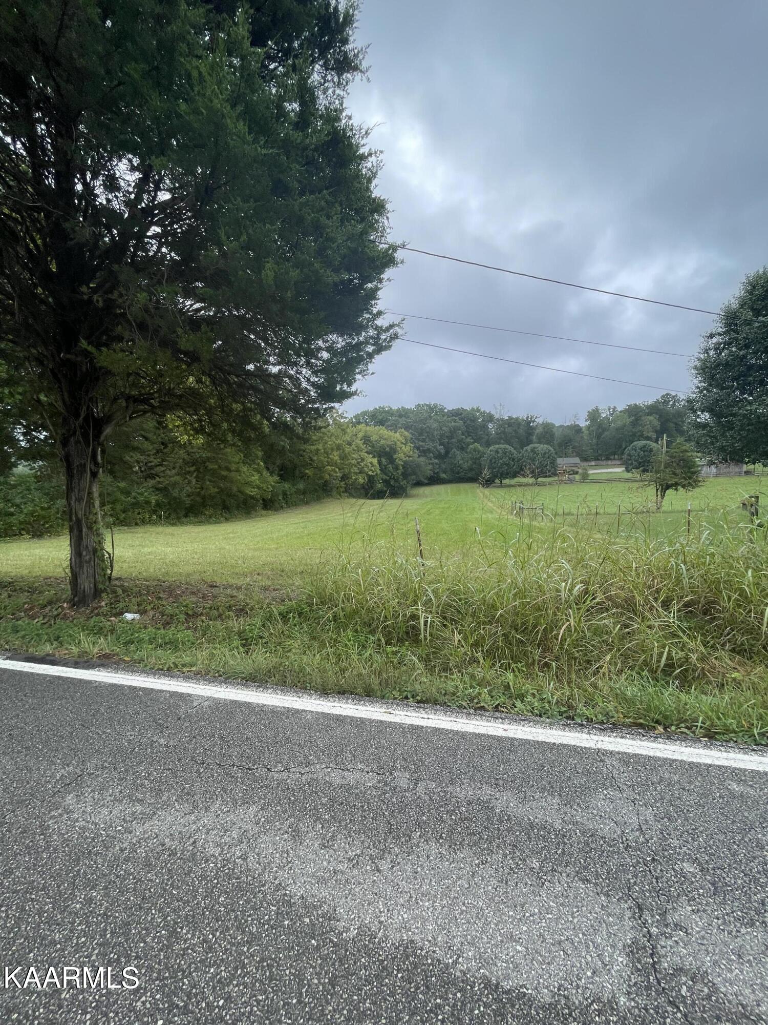 Lawnville Road Kingston, TN 37763 - Photo 3 of 9 9A491730-6404-4CA4-964B-07749898DD85