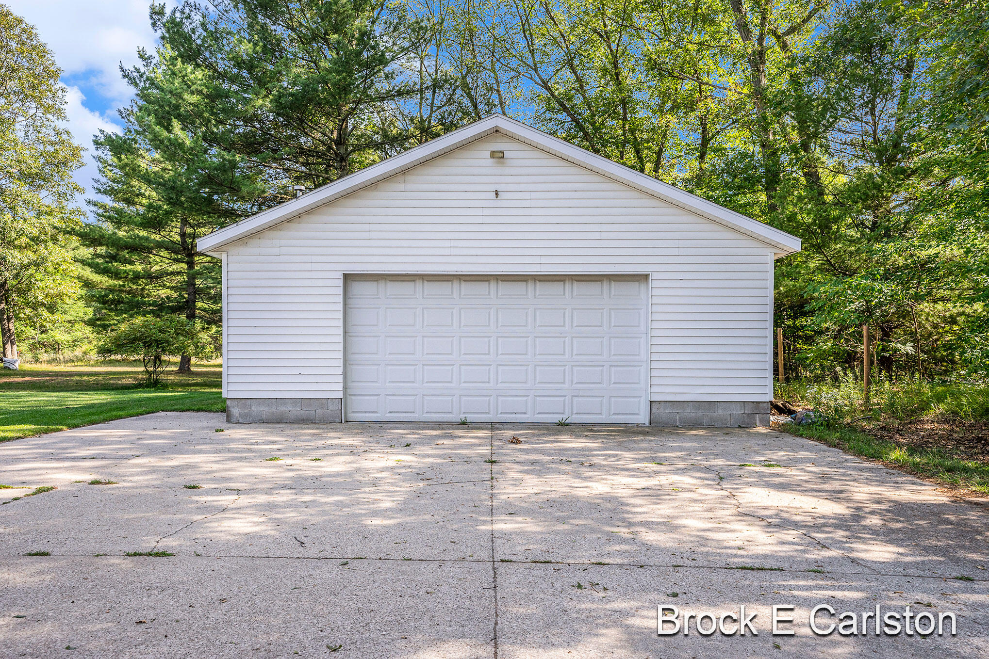 6207 Hall Road Muskegon, MI 49442 - Photo 3 of 37 DSC00279