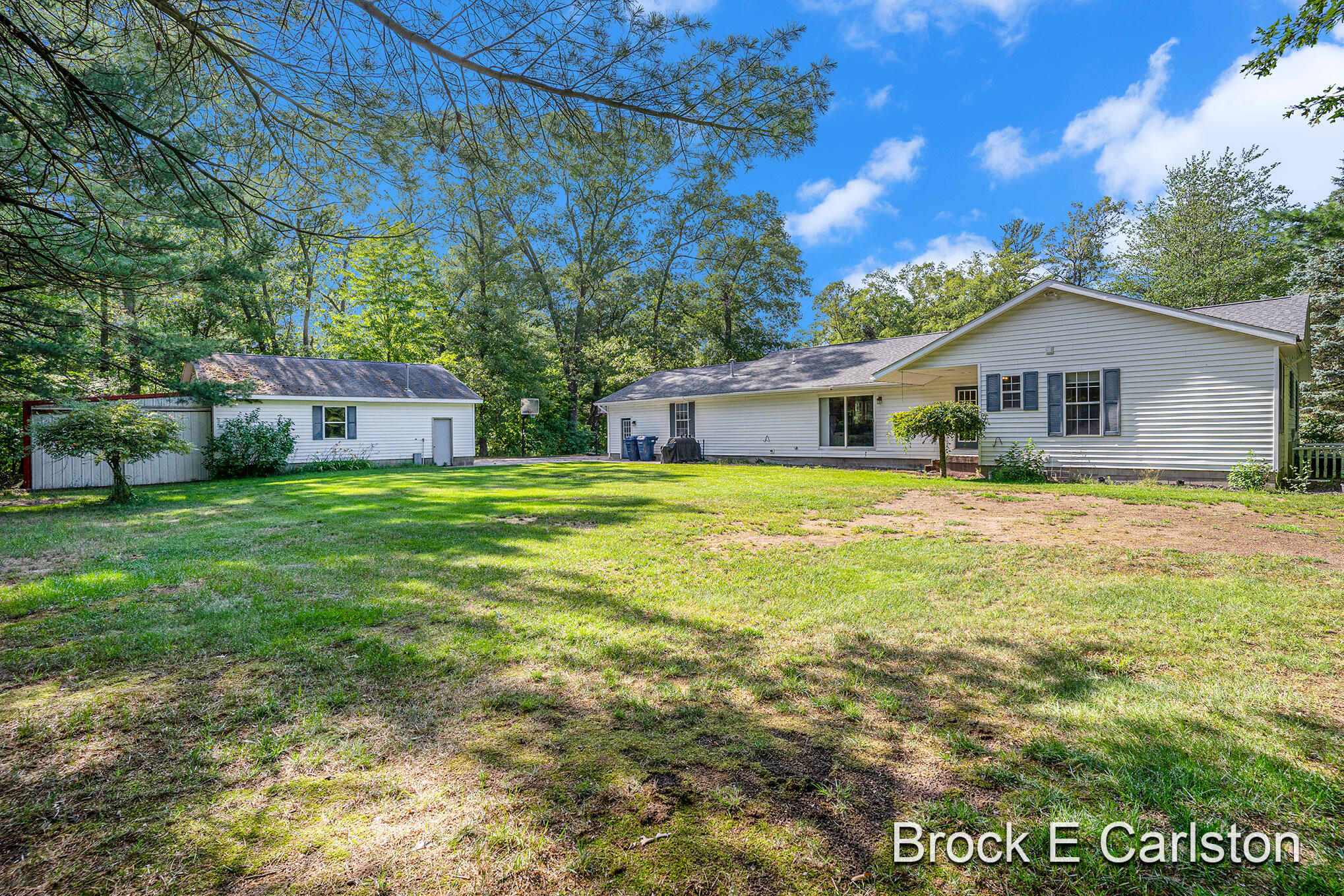 6207 Hall Road Muskegon, MI 49442 - Photo 5 of 37 DSC00283