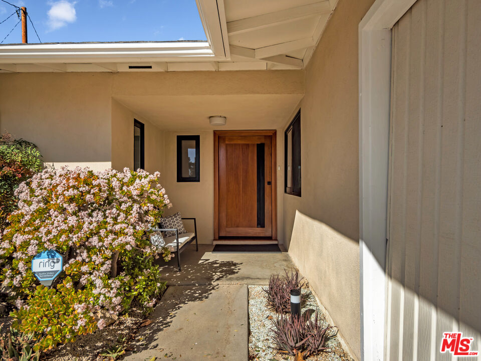 26077 Farmfield Road Calabasas, CA 91302 - Photo 45 of 45 a front view of a house