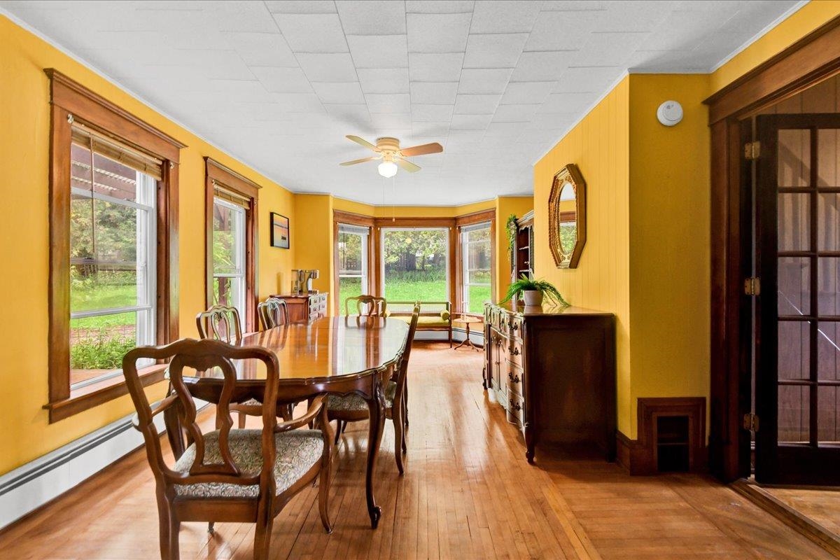 252 North Pleasant Street Troy, VT 05859 - Photo 7 of 58