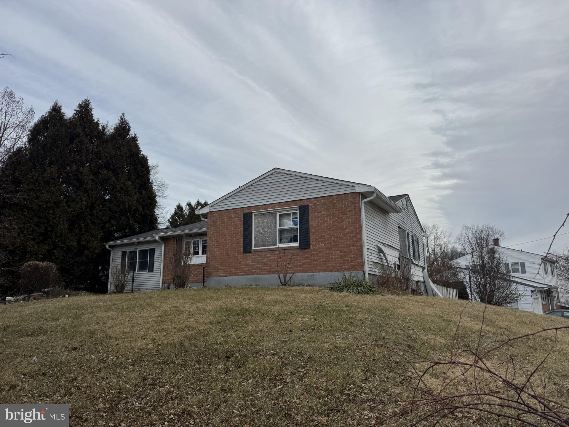 305 Shirley Manor Road Reisterstown, MD 21136 - Photo 3 of 25 Gallery Image 3
