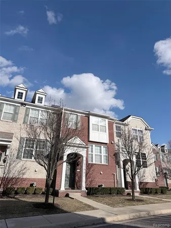 $2,450 | 44563 Gwinnett Loop, Novi, MI 48377