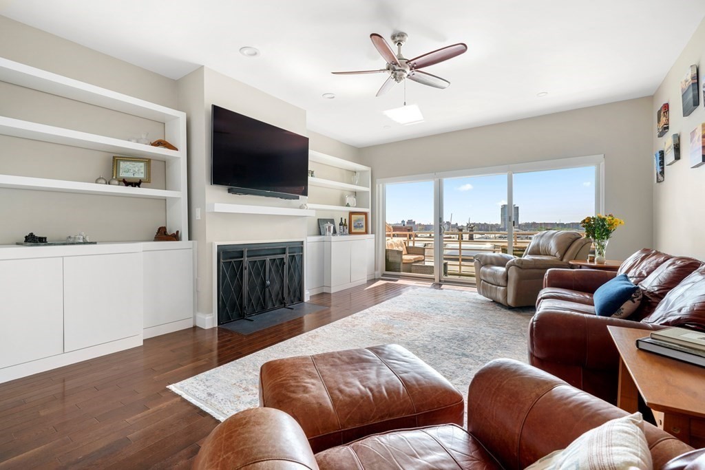 2 Shipway Place, Unit 2 Boston, MA 02129 - Photo 2 of 18