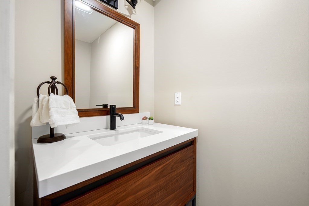 2 Shipway Place, Unit 2 Boston, MA 02129 - Photo 7 of 18