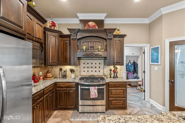 $379,900 | 126 Lori Drive, Stonewall, LA 71078