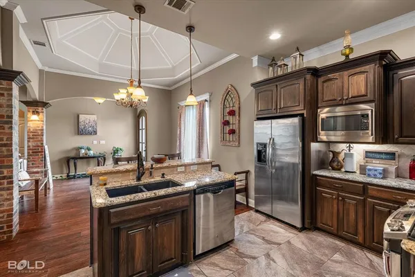 $379,900 | 126 Lori Drive, Stonewall, LA 71078
