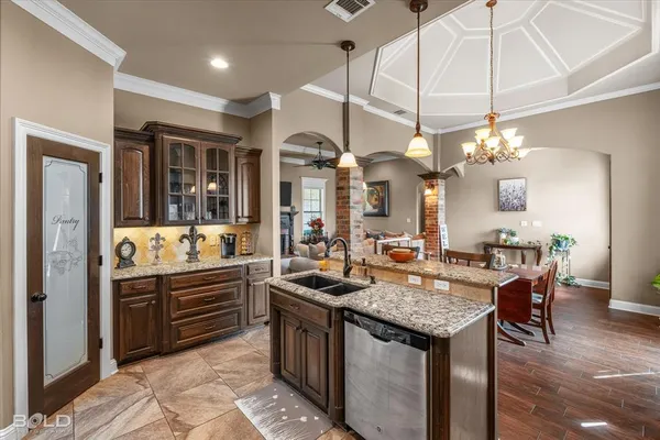 $379,900 | 126 Lori Drive, Stonewall, LA 71078