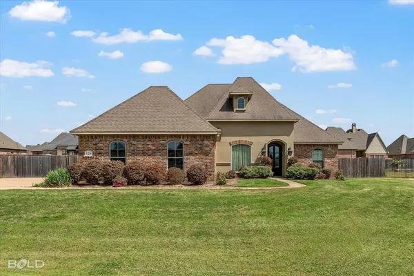 $379,900 | 126 Lori Drive, Stonewall, LA 71078