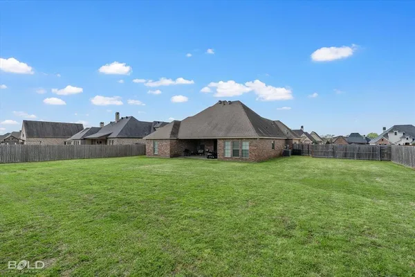 $379,900 | 126 Lori Drive, Stonewall, LA 71078