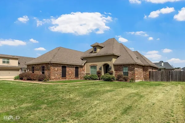 $379,900 | 126 Lori Drive, Stonewall, LA 71078
