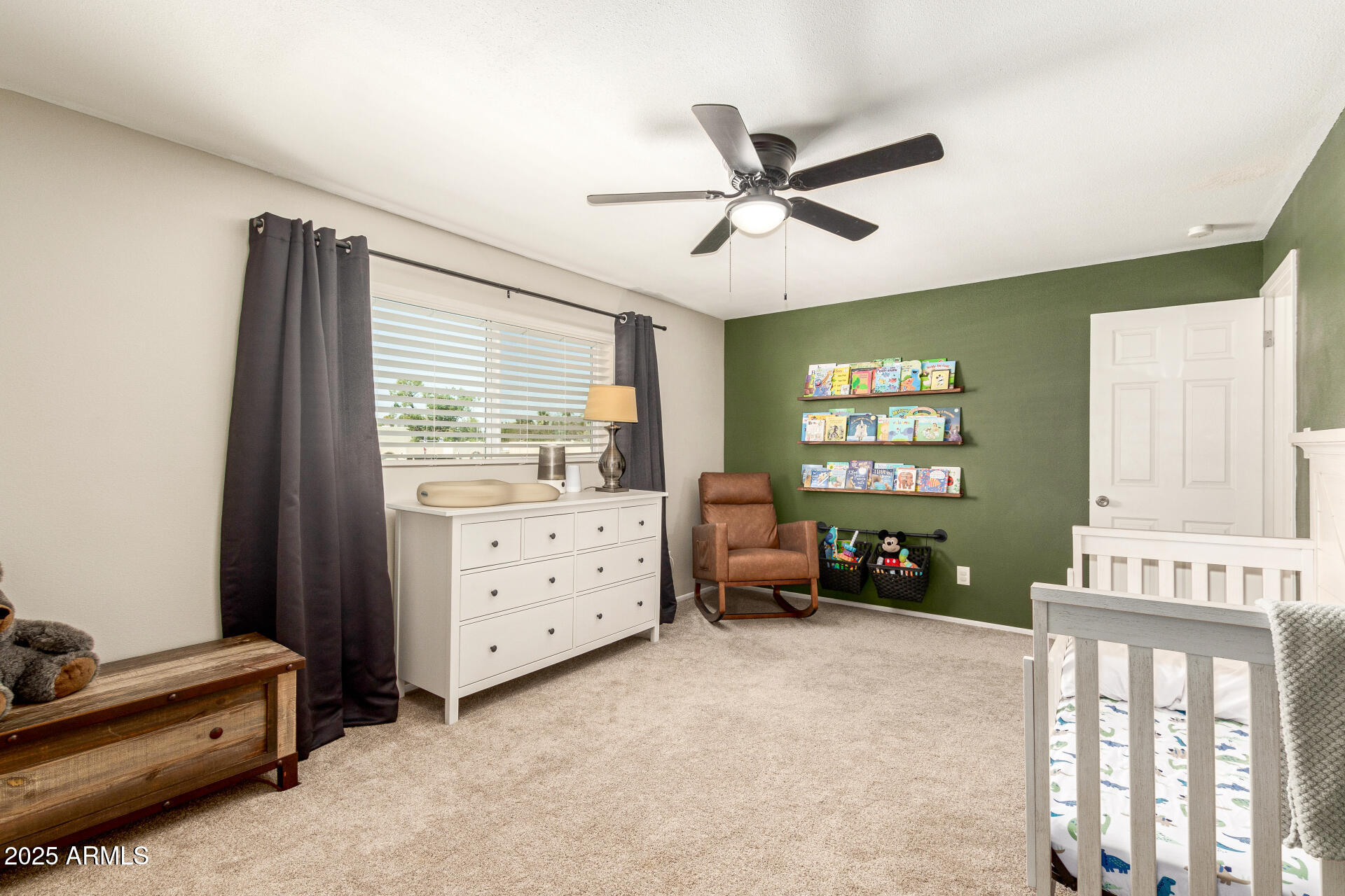 8135 North Central Avenue, Unit 7 Phoenix, AZ 85020 - Photo 17 of 25 a living room with furniture and a window