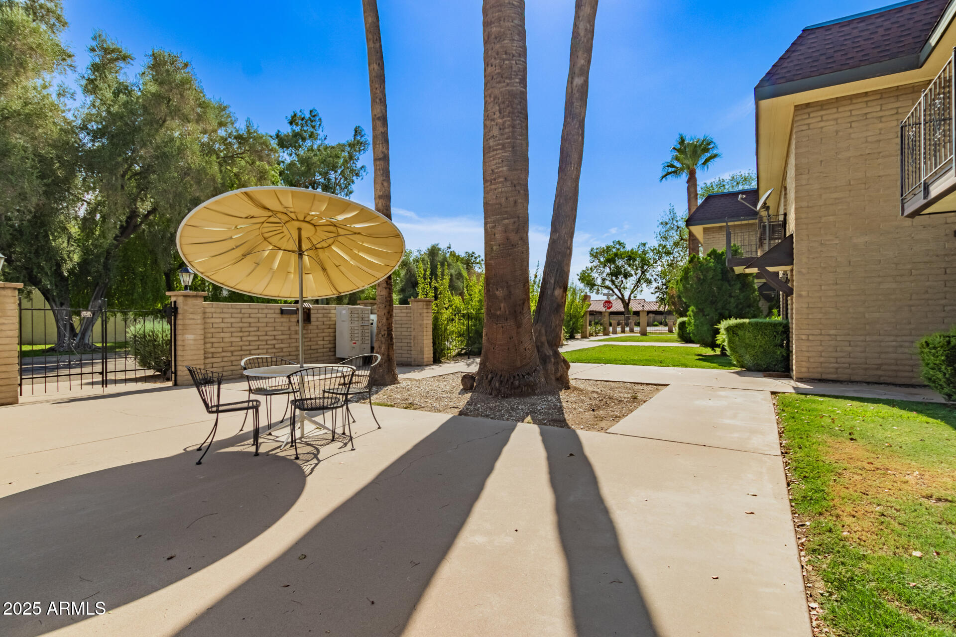 8135 North Central Avenue, Unit 7 Phoenix, AZ 85020 - Photo 24 of 25 a view of a swimming pool with a patio