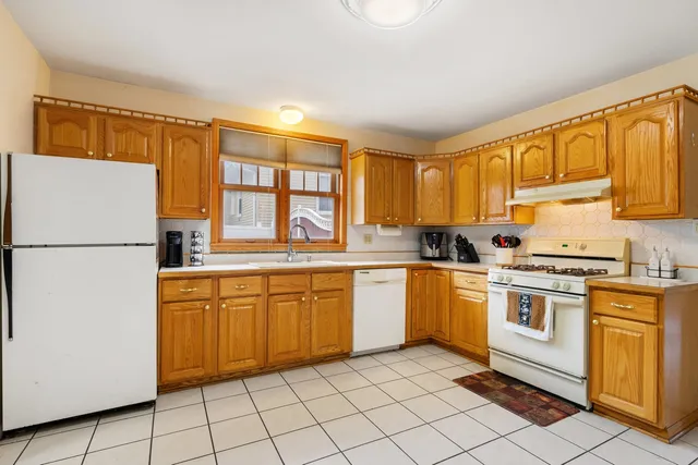 $279,000 | 5306 Kimball Place, Oak Lawn, IL 60453