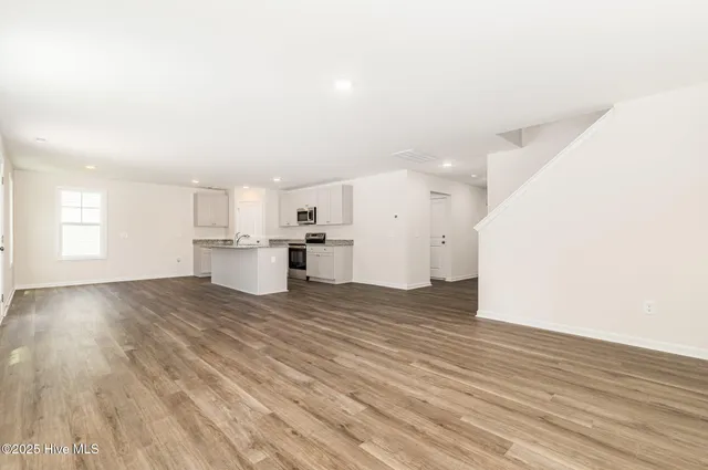 $349,950 | 73 West Emily Gardens Drive, Selma, NC 27576