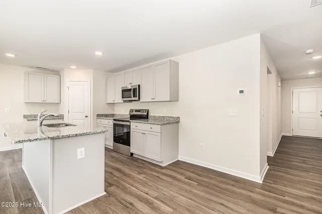 $349,950 | 73 West Emily Gardens Drive, Selma, NC 27576