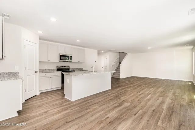 $349,950 | 73 West Emily Gardens Drive, Selma, NC 27576