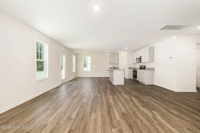 $349,950 | 73 West Emily Gardens Drive, Selma, NC 27576