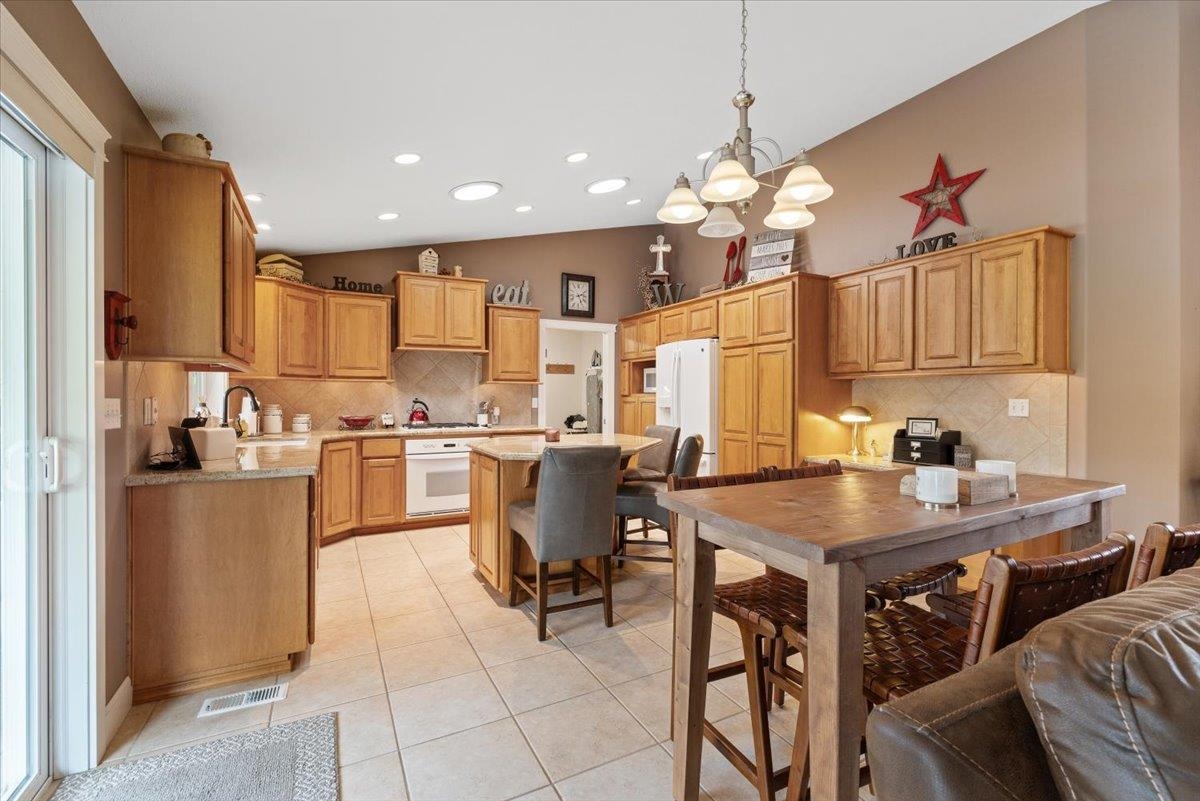 909 East Golden Road Spokane, WA 99208 - Photo 11 of 32 Gallery Image 11