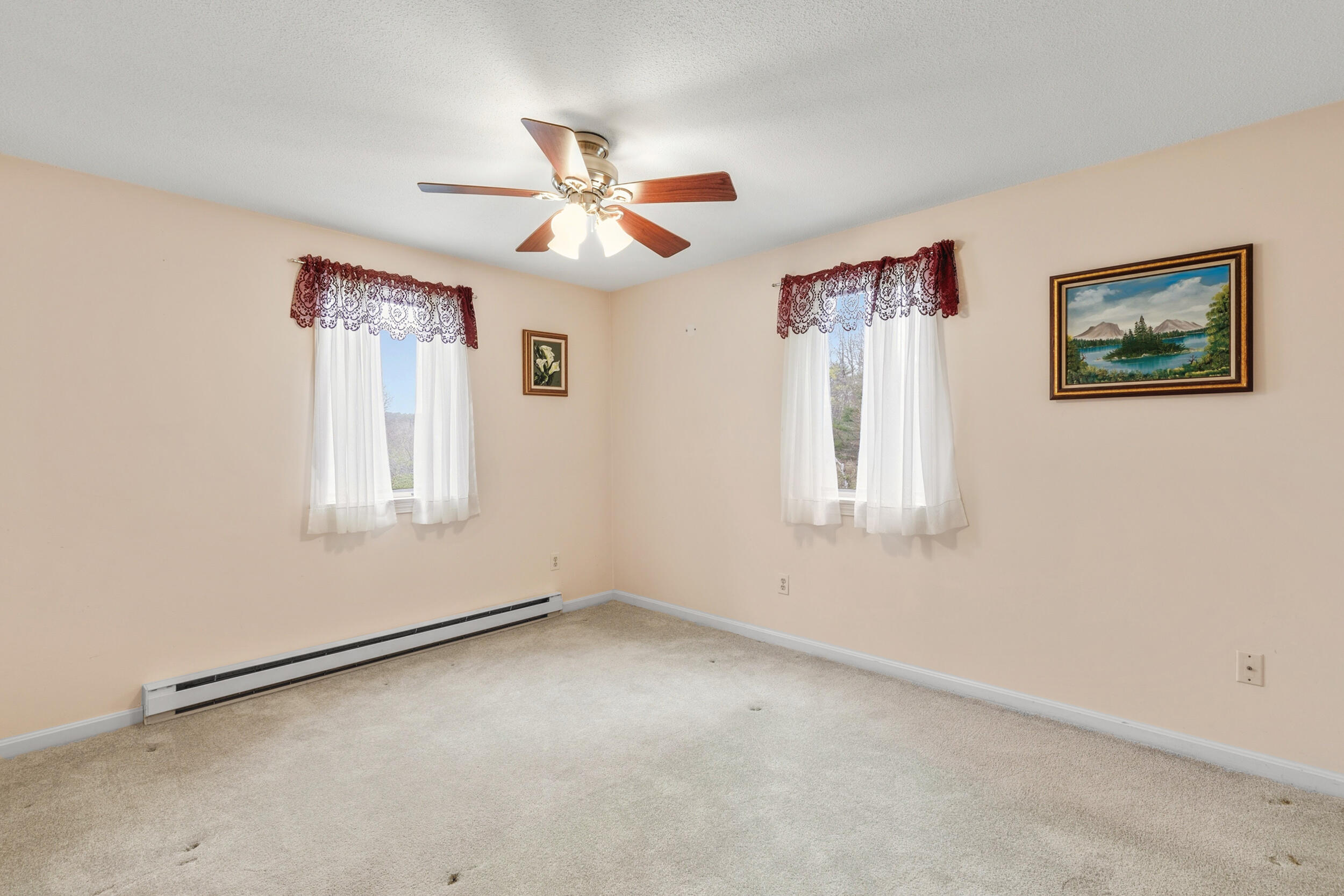 13 Colonial Way, Unit 13 Auburn, ME 04210 - Photo 12 of 24 Bedroom 2