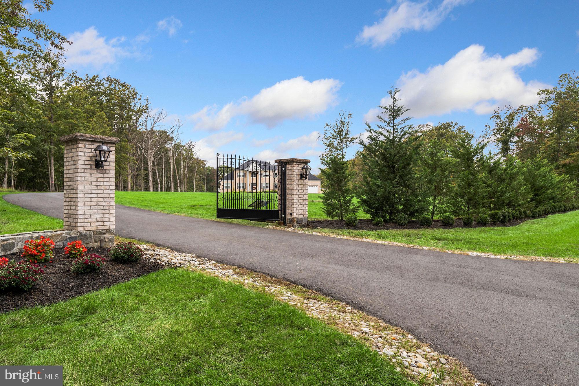 5690 Colchester Road Clifton, VA 20124 - Photo 4 of 90 Gallery Image 4
