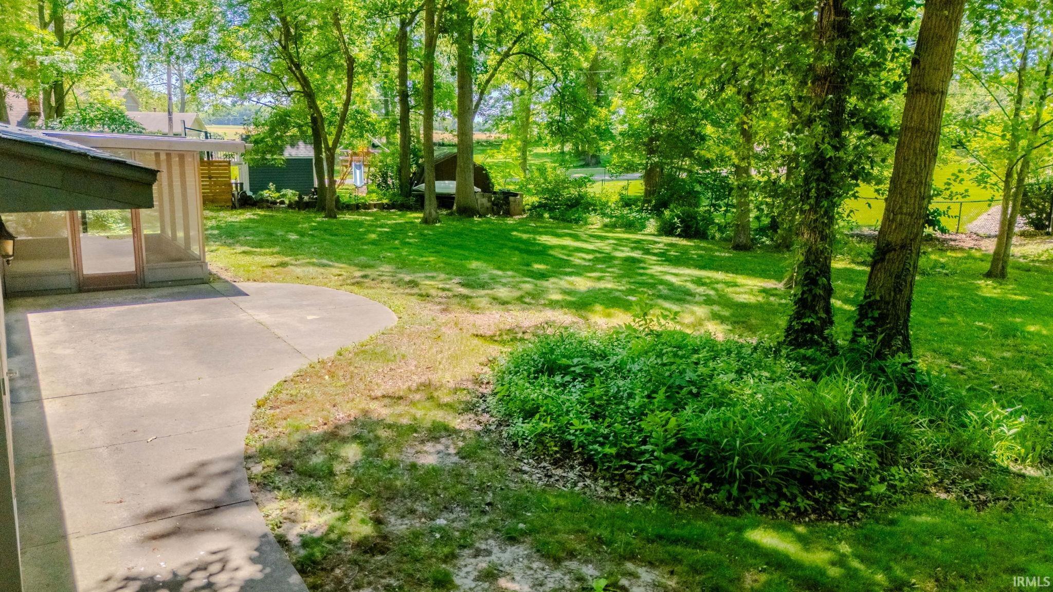 2435 South Stonebridge Road Warsaw, IN 46580 - Photo 5 of 31
