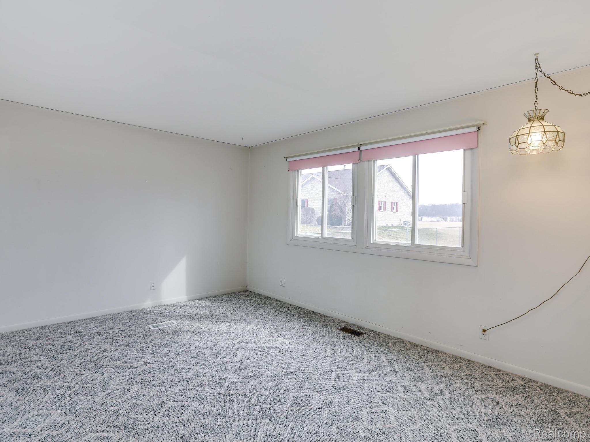 24145 Merriman Road New Boston, MI 48164 - Photo 6 of 23 24145 Merriman Rd Huron-004-002-24145 Merriman Road0004-MLS_Size.jpg