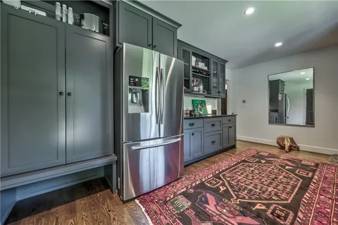 $1,595,000 | 8600 Reinhardt Lane, Leawood, KS 66206