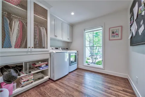$1,595,000 | 8600 Reinhardt Lane, Leawood, KS 66206