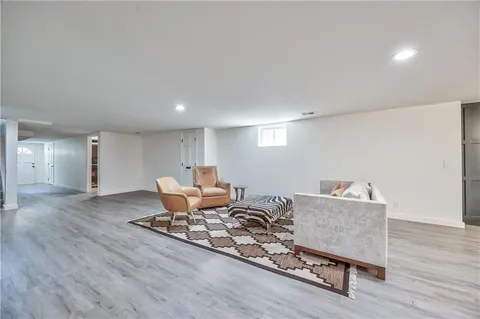 $1,595,000 | 8600 Reinhardt Lane, Leawood, KS 66206