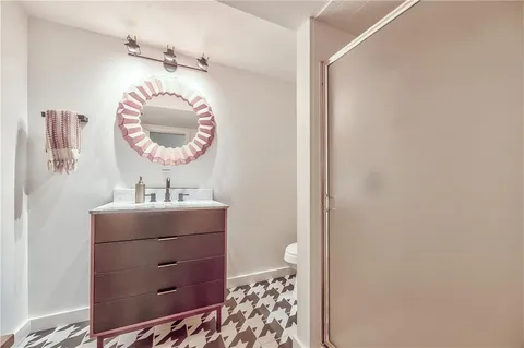 $1,595,000 | 8600 Reinhardt Lane, Leawood, KS 66206