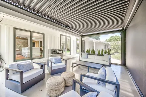 $1,595,000 | 8600 Reinhardt Lane, Leawood, KS 66206
