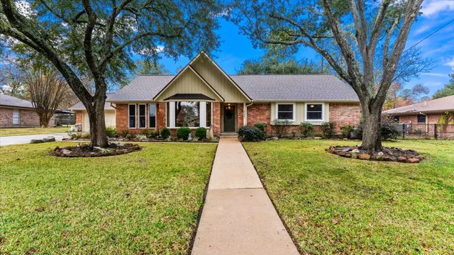 $315,000 | 208 Magnolia Way, Huntsville, TX 77320