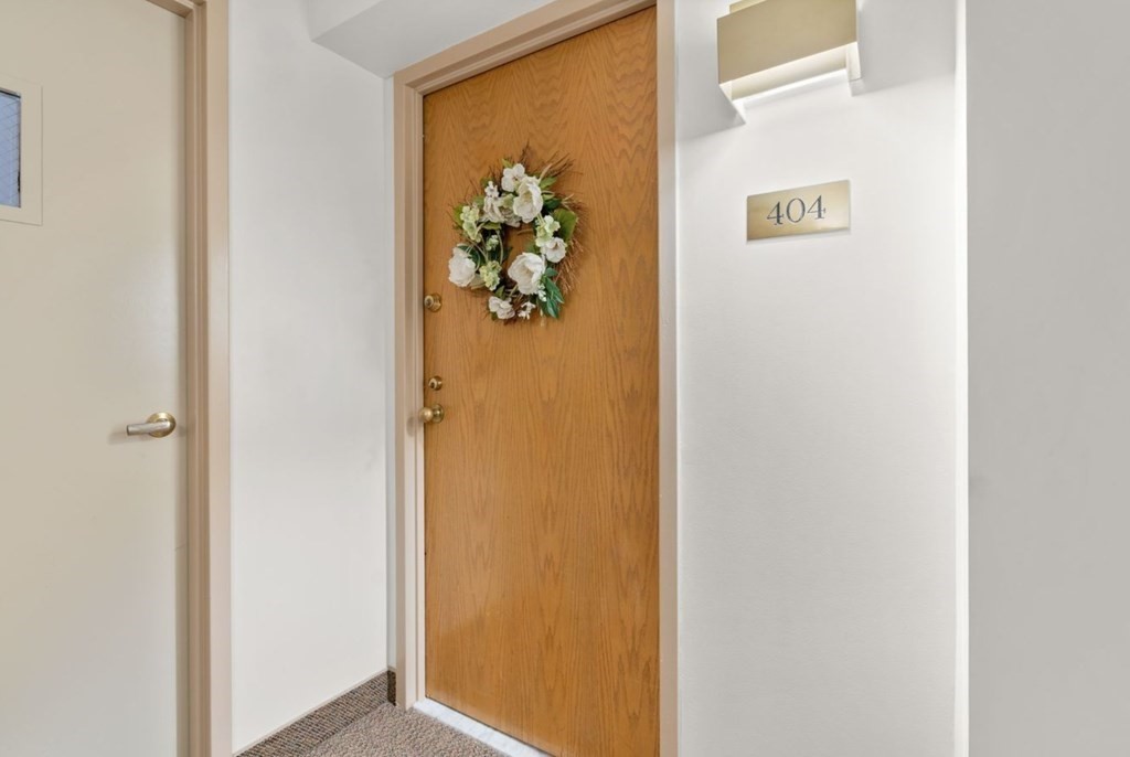 273 Cambridge Road, Unit 404 Woburn, MA 01801 - Photo 8 of 41 Gallery Image 8