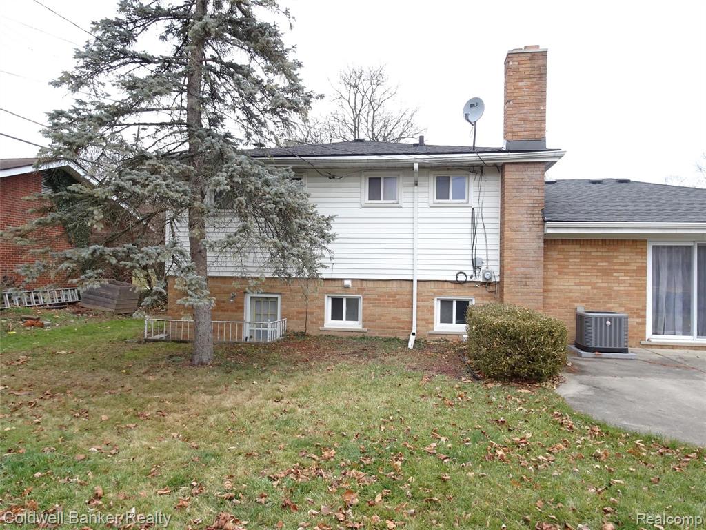 32015 Farmersville Road Farmington Hills, MI 48334 - Photo 55 of 57