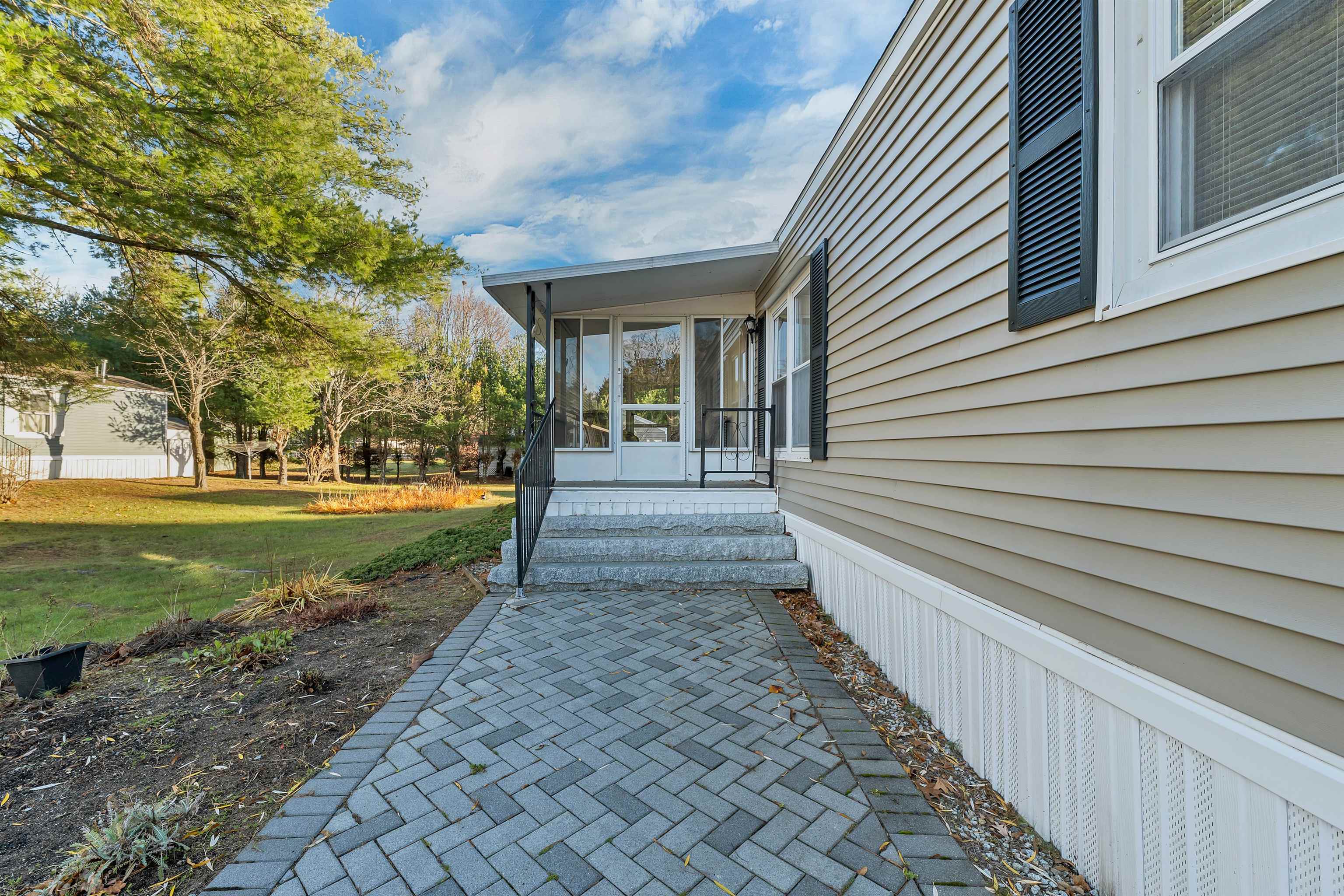 9 Strawberry Lane Concord, NH 03301 - Photo 25 of 37