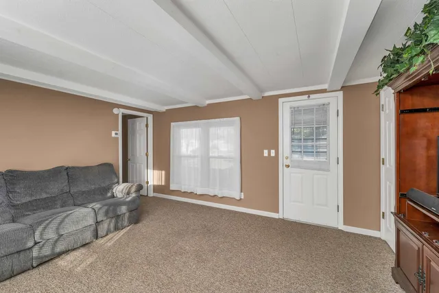 $155,000 | 9 Strawberry Lane, Concord, NH 03301