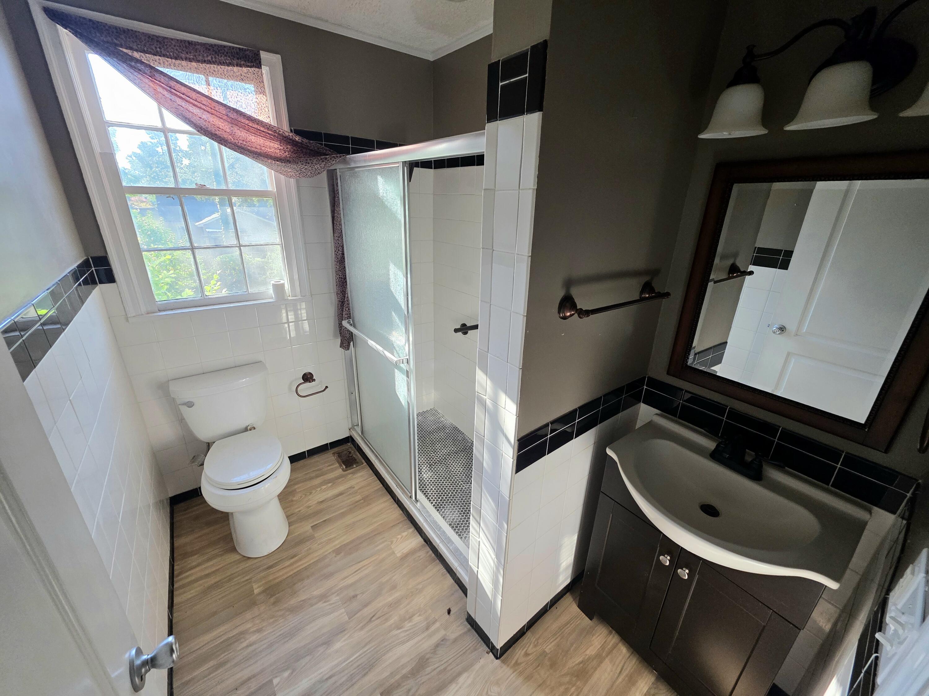 1750 Kissingbower Road Augusta, GA 30904 - Photo 8 of 13 Primary Bathroom