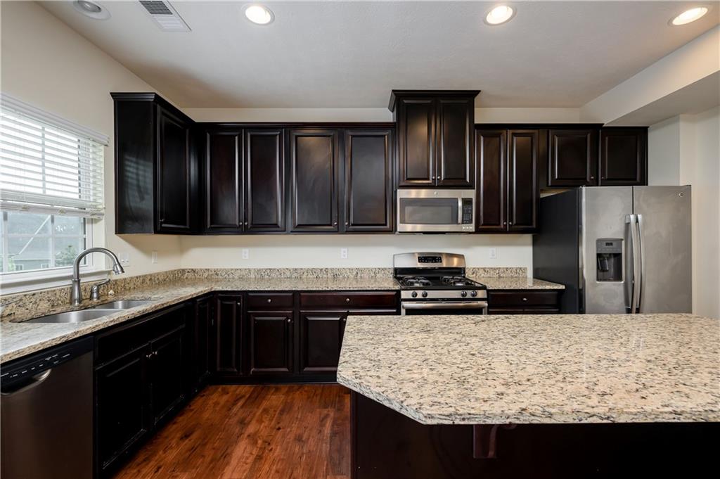 1800 Rutgers Lane Sewickley, PA 15143 - Photo 9 of 25