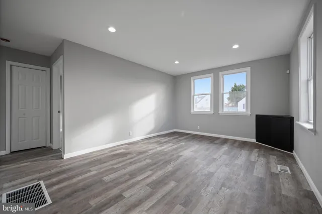 $320,000 | 3401 Court Way, Baltimore, MD 21222