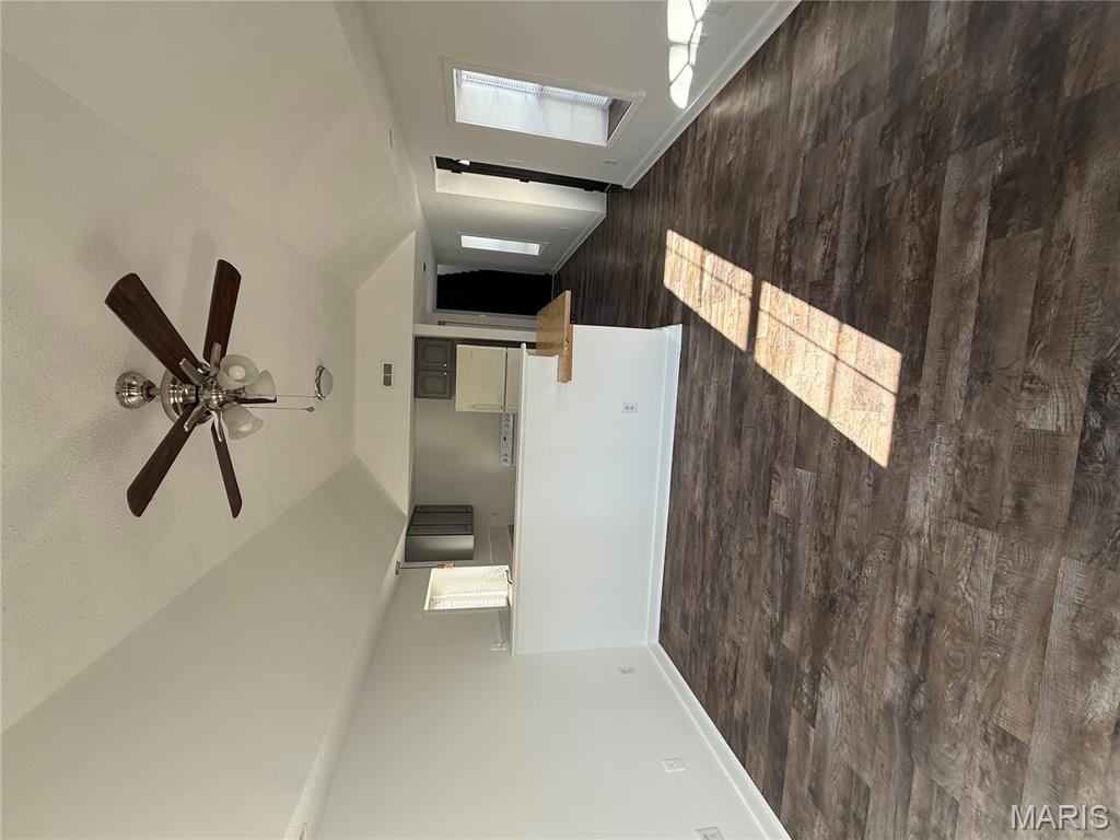 107 West Maple Street Hartford, IL 62048 - Photo 2 of 11